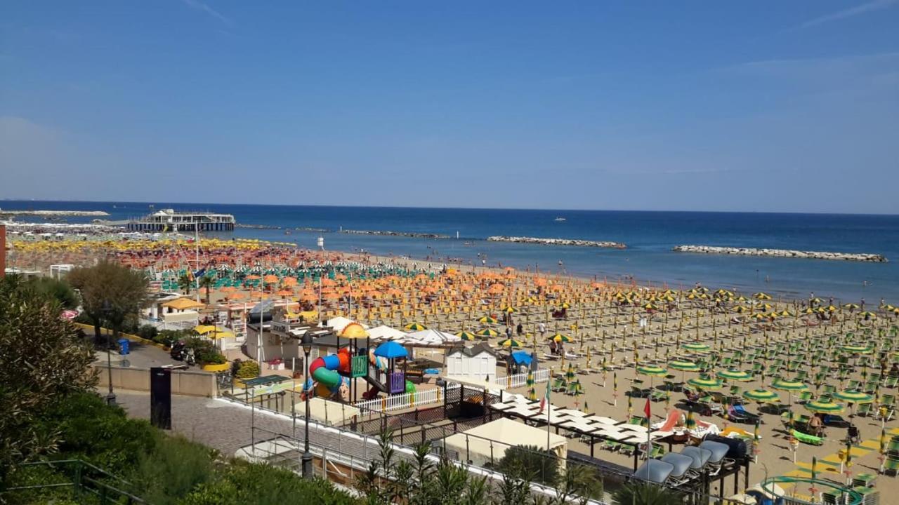 Beachhome Gabicce Mare Buitenkant foto